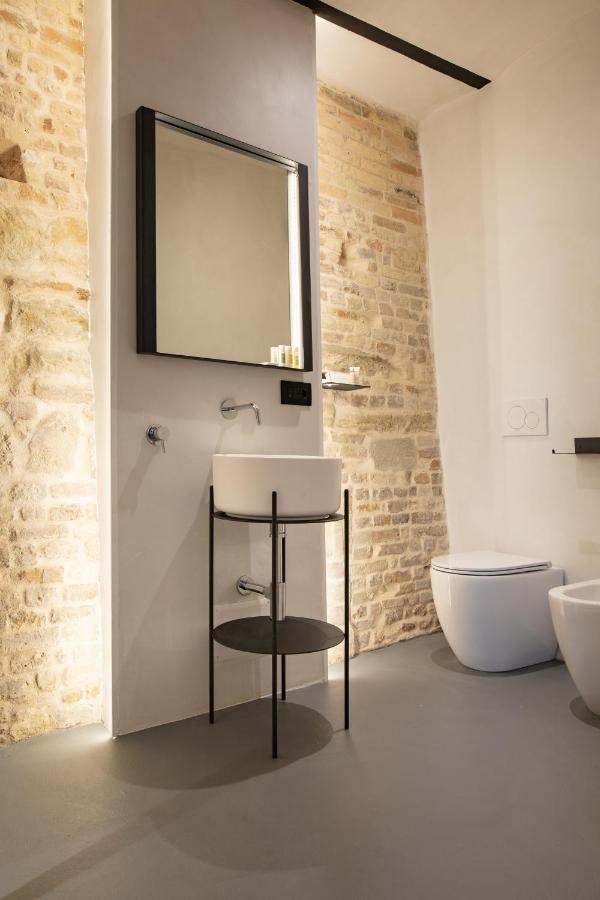 Ognissanti Guesthouse & Suites Fermo Exterior photo
