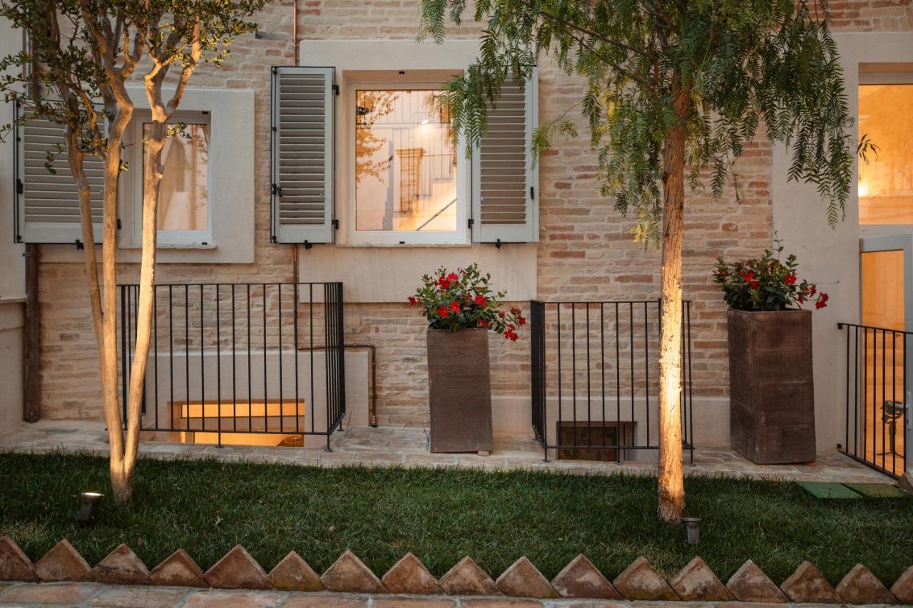 Ognissanti Guesthouse & Suites Fermo Exterior photo