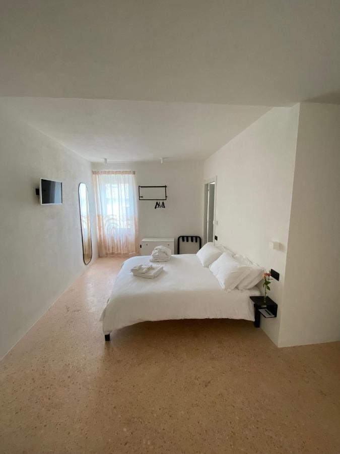 Ognissanti Guesthouse & Suites Fermo Exterior photo